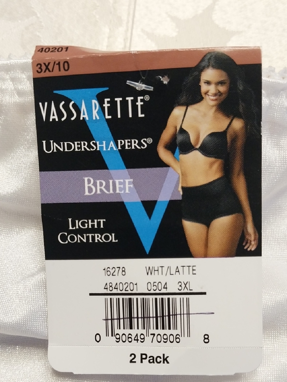Vassarette NWT Women's 2-Pk Undershapers Briefs Size 3XL/10 White/Latte Satiny